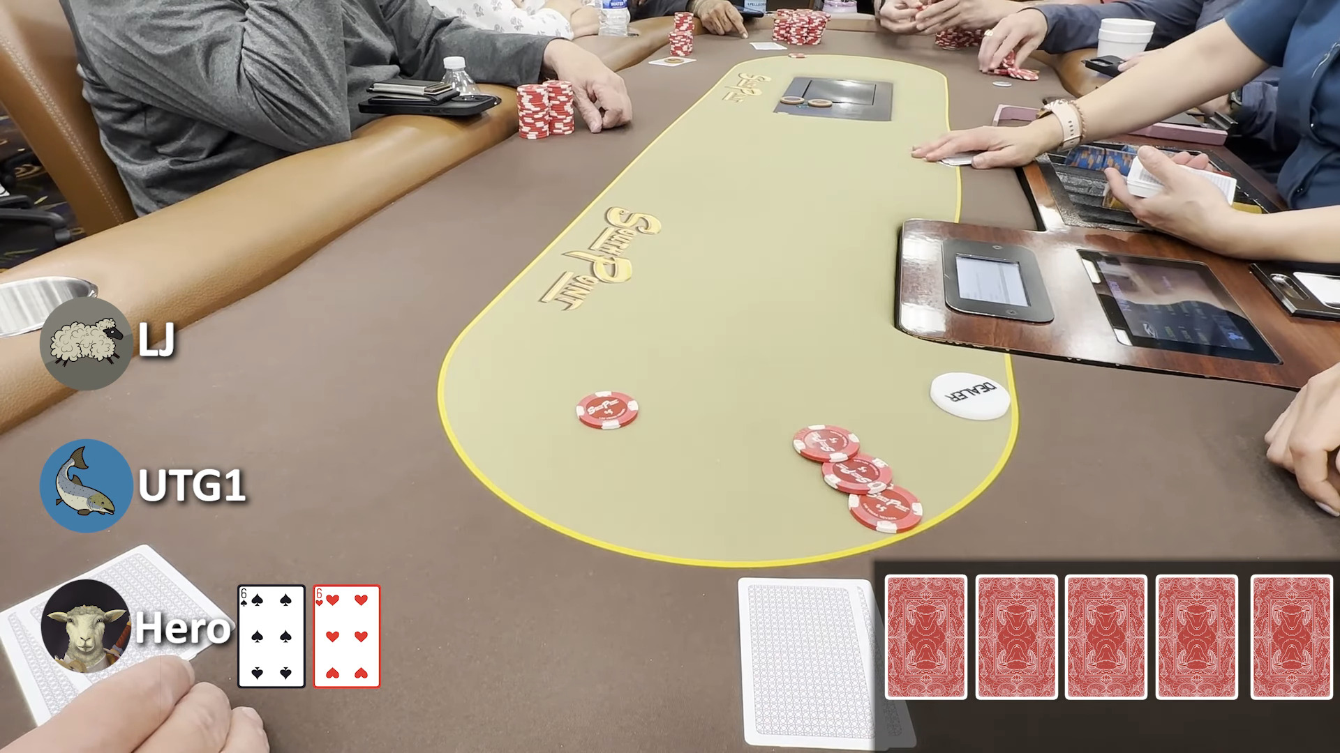cash game table